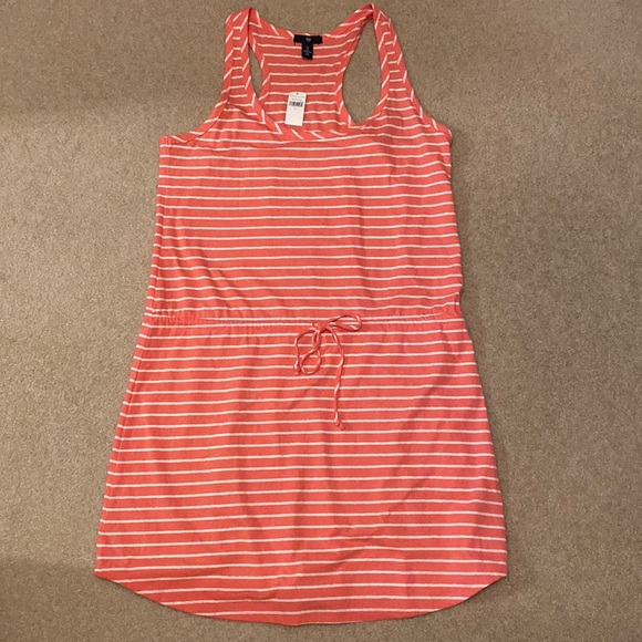 GAP Dresses & Skirts - NWT Gap Coral & White Stripped Dress